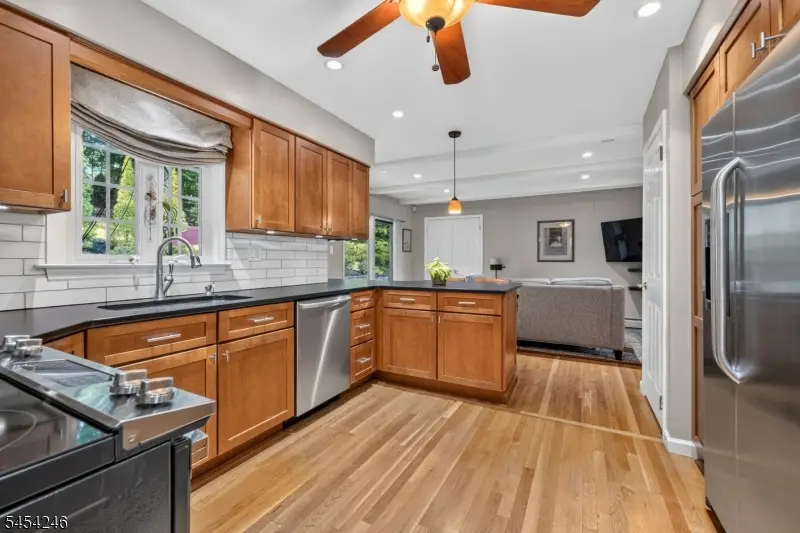 108 Chestnut Ter, Rockaway, NJ 07866 - #3