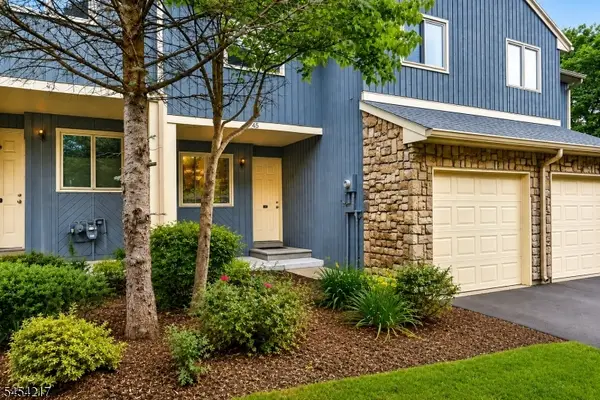 45 Bond St, Bridgewater Twp., NJ 08807