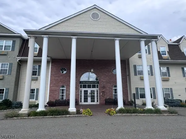 7401 Richmond Rd #401, West Milford Twp., NJ 07480