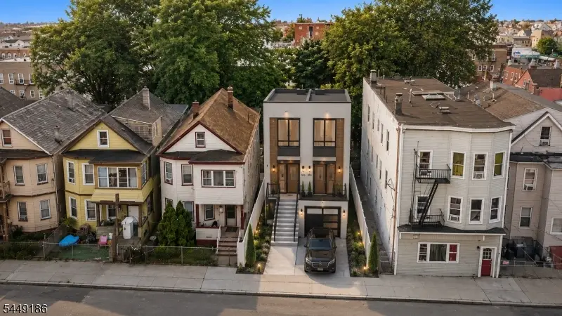 33 Vreeland Ave, Passaic, NJ 07055 - #3