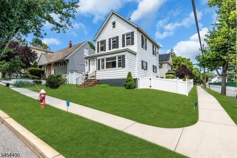 200 Cedar St, Ridgefield Park, NJ 07660 - #1