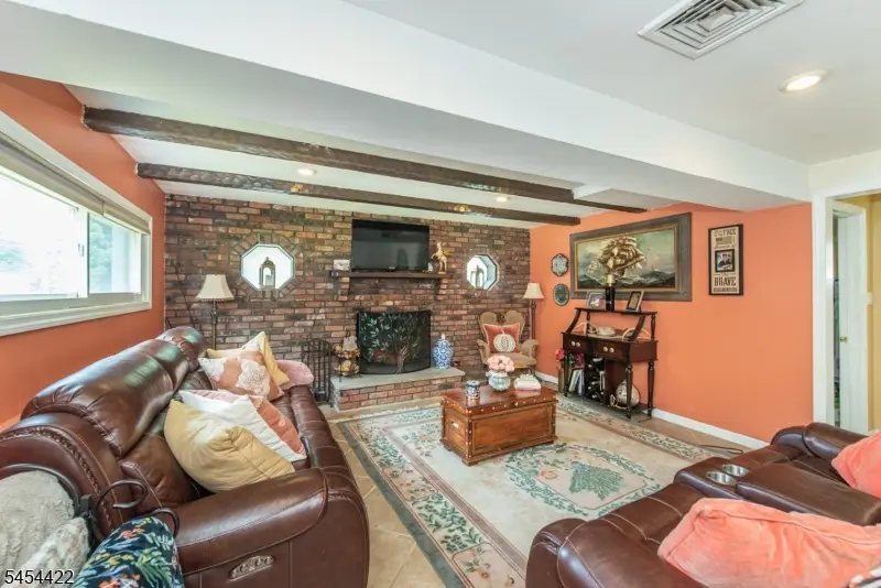 320 Horseneck Rd, Fairfield, NJ 07004 - #2