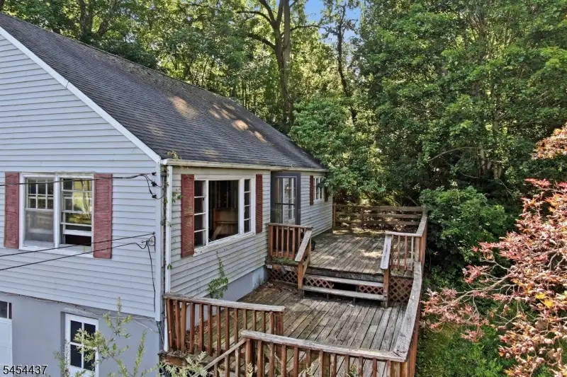 15 Roosevelt Ave, Washington, NJ 07865 - #2