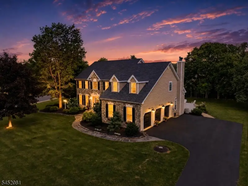 16 Meadowview Dr, Lopatcong, NJ 08865 - #2
