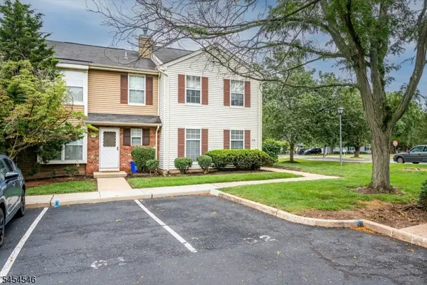 449 Saint Giles Court, Franklin Twp., NJ 08873