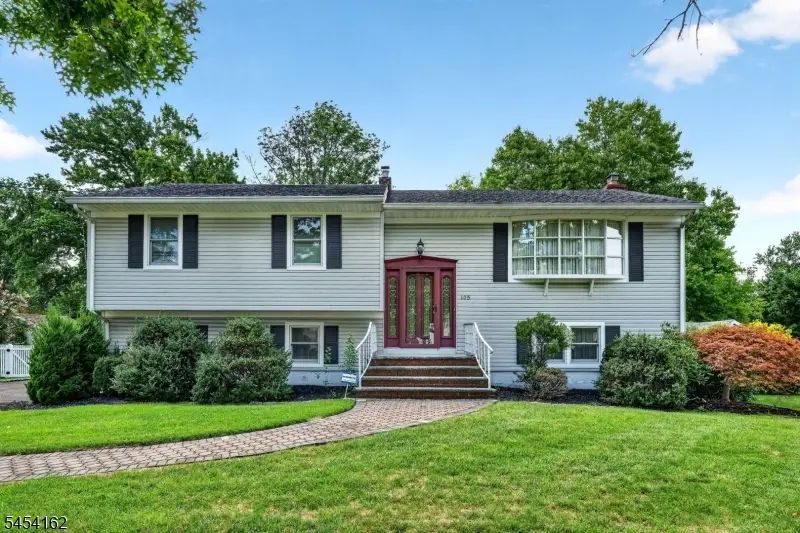 105 Victoria Drive, Clark, NJ 07066 - #1