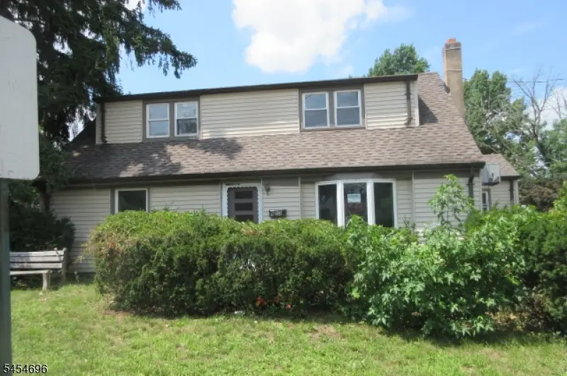 913 Briarcliff Ave, Maywood, NJ 07607 - #1