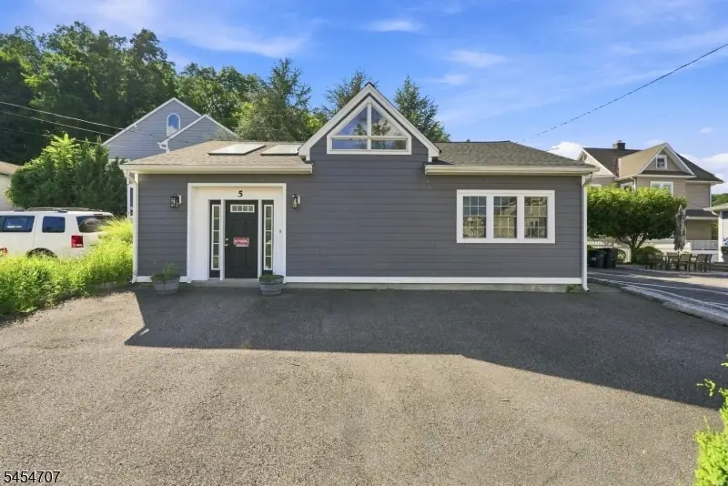 5 Budd St, Morristown, NJ 07960 - #1