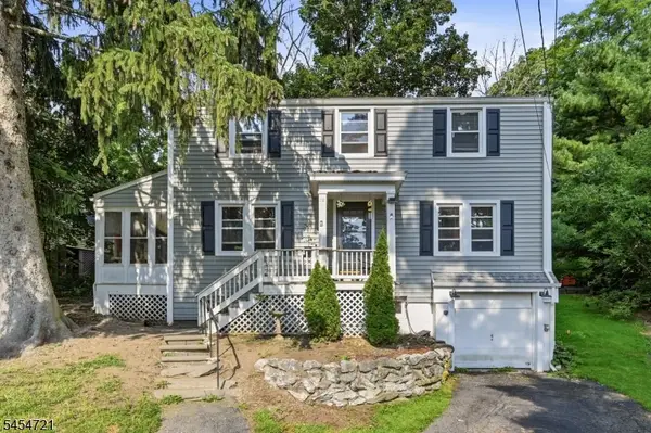 36 Hillside Ave, Newton Town, NJ 07680