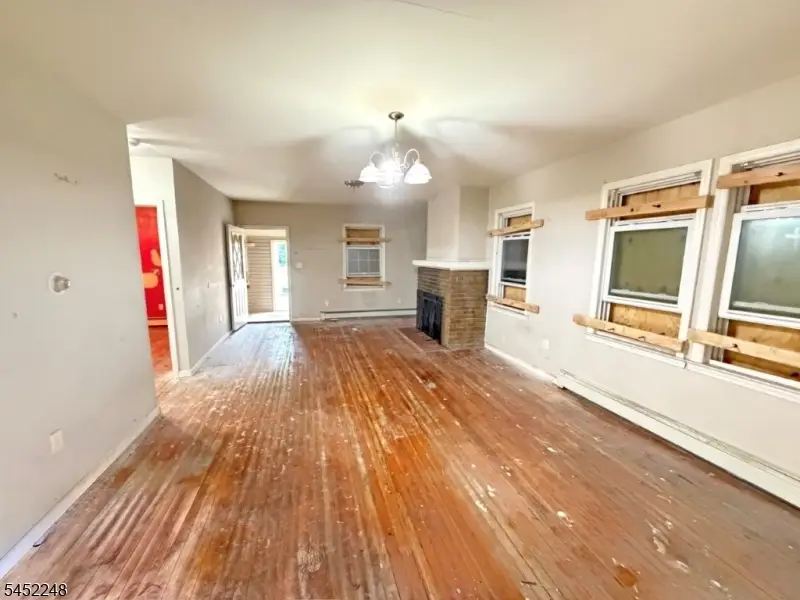 13 Linwood Pl, East Orange, NJ 07017 - #3