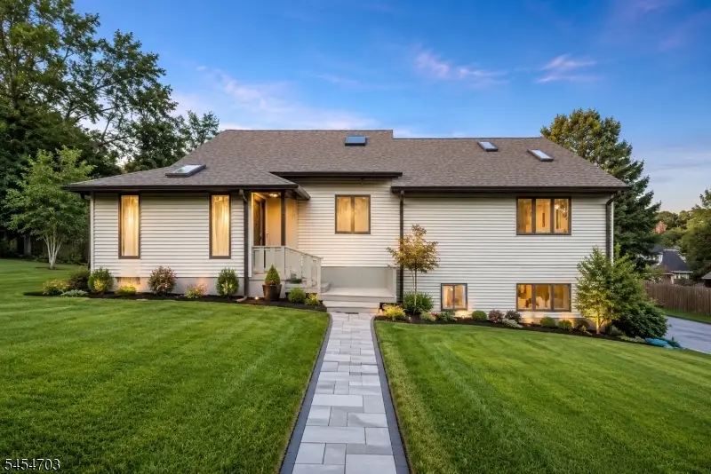 143 Veazy St, North Caldwell, NJ 07006 - #1
