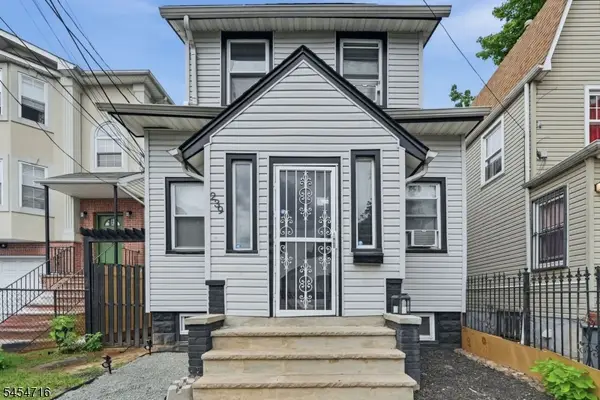 239 S 19th St, Newark City, NJ 07103