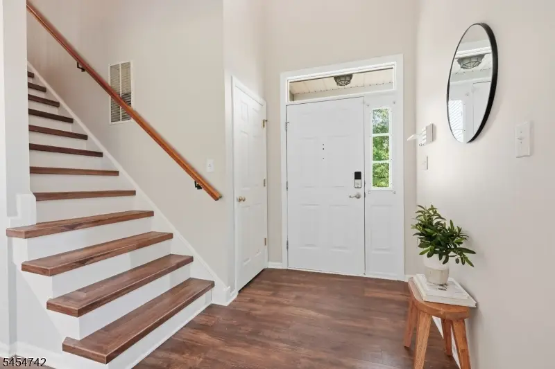 31 Bouwrey Pl, White House Station, NJ 08889 - #3