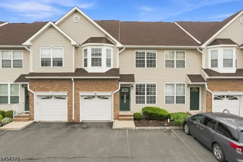 13 Reins Ct, Franklin, NJ 08873 - #2