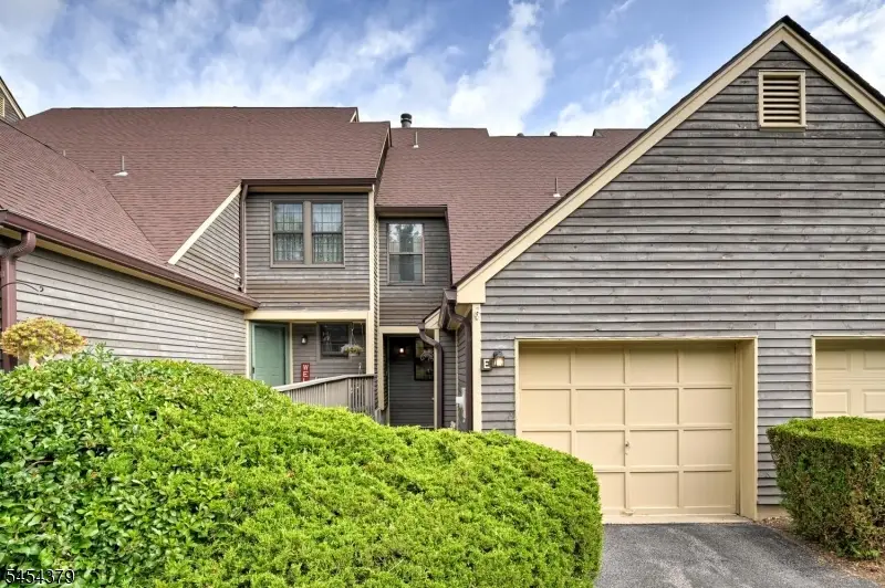 20E Quincy Ln #E, West Milford, NJ 07480 - #2