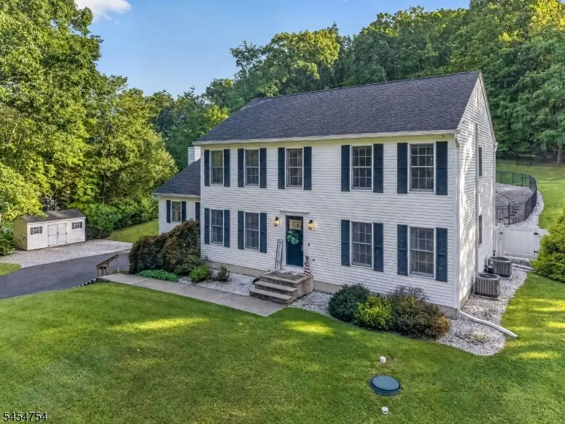 7 Ike Williams Rd, Hampton, NJ 07860 - #3