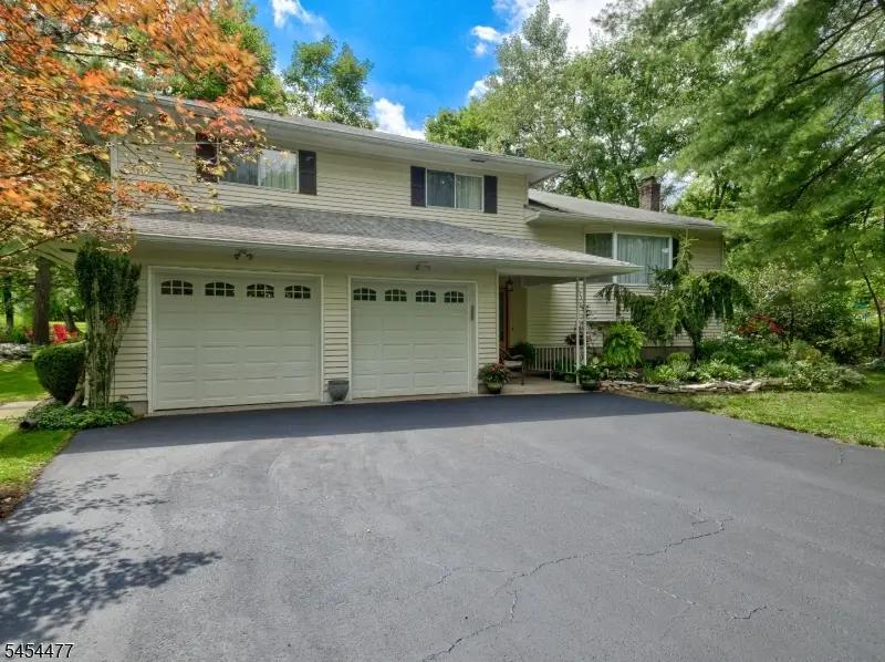 548 Garretson Rd, Bridgewater Center, NJ 08807 - #2