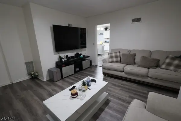 202 Atlantic St, Paterson City, NJ 07503