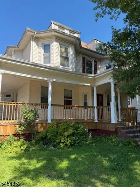 23 Washington Ter, East Orange City, NJ 07017