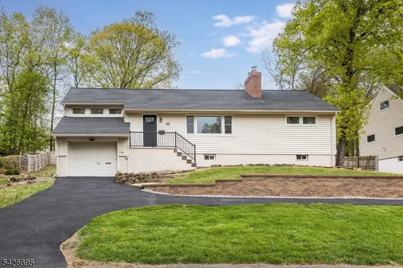 62 Elmwood Ter, Packanack Lake, NJ 07470 - #1