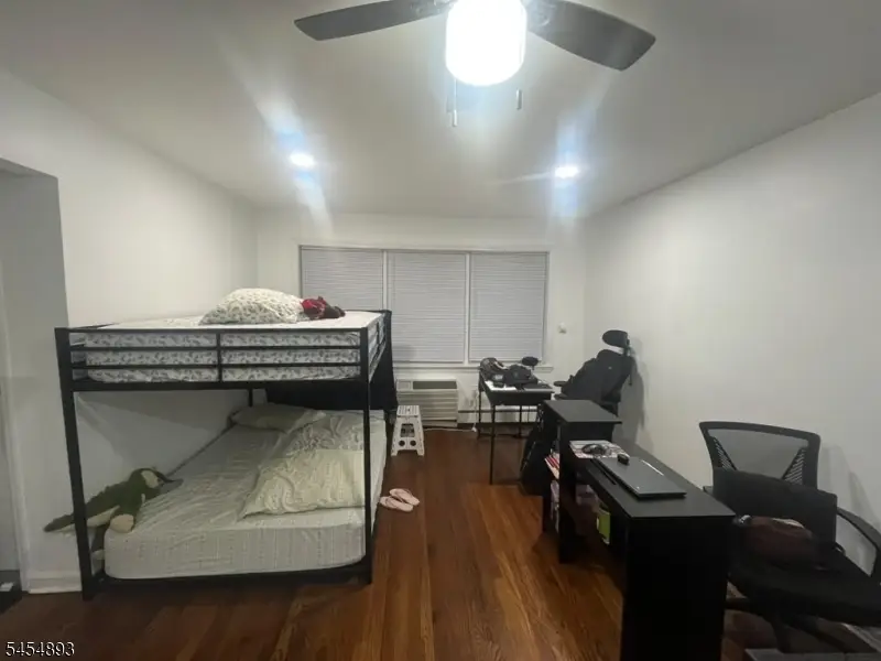 565 Grove St, Clifton, NJ 07013 - #2