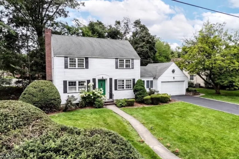210 Rodney St, Glen Rock, NJ 07452 - #1