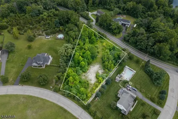 10 Palomino Trl, Vernon Twp., NJ 07462