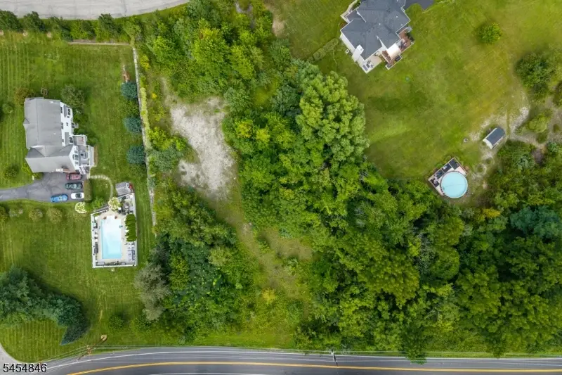 10 Palomino Trl, Vernon, NJ 07462 - #3