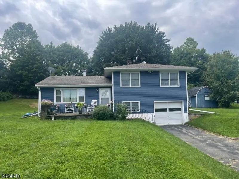 8 Regina Ln, Great Meadows, NJ 07838 - #1