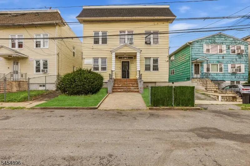 37 Hanford St, Newark, NJ 07114 - #2