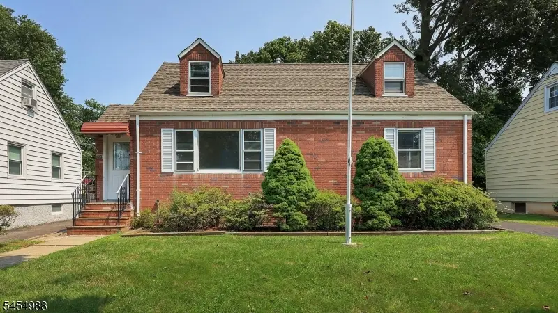 13 Macarthur Ave, Cranford, NJ 07016 - #1