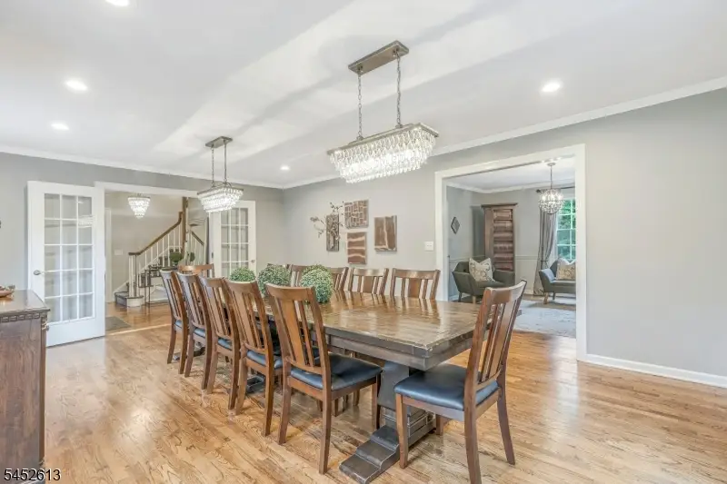 94 Sherwood Ln, Long Hill, NJ 07980 - #3