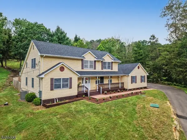 105 Nightingale Rd, Hope Twp., NJ 07825