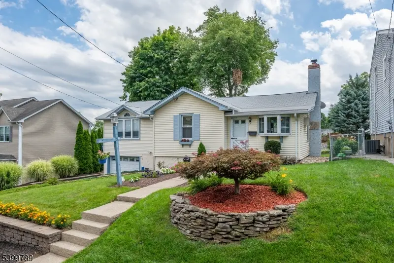 7 Oswego Ave, Lake Hiawatha, NJ 07034 - #2