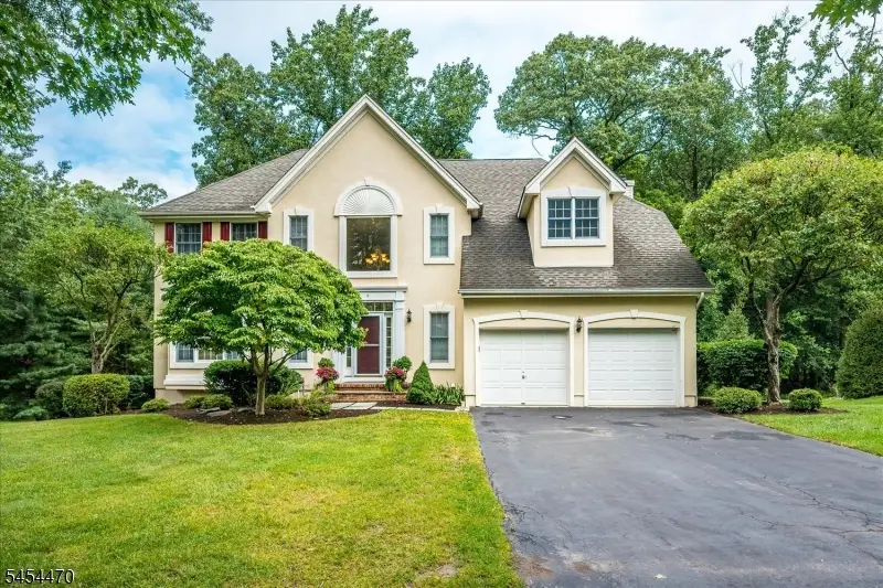 2 Jupiter Hills Ct, Montgomery, NJ 08558 - #1
