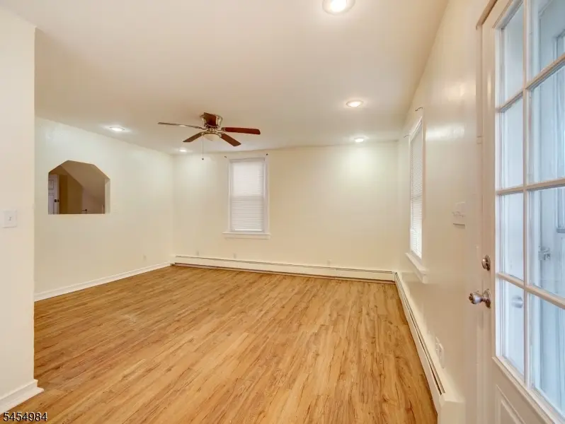 71 Honiss St, Silver Lake, NJ 07109 - #3