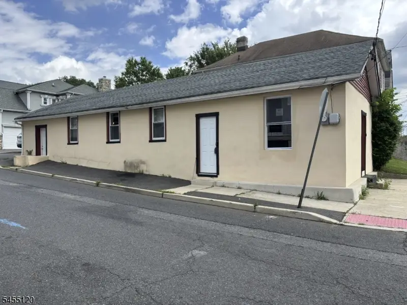 172 Burkley Pl, Vauxhall, NJ 07088 - #1