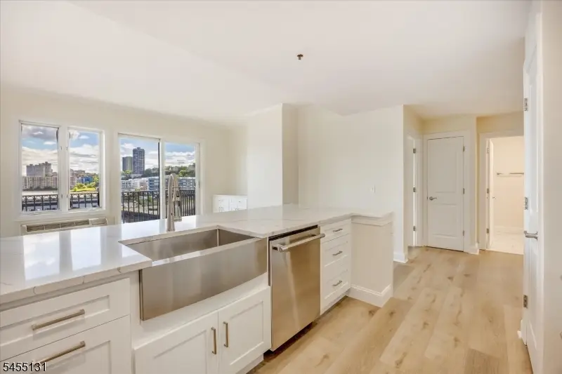 6315 City Pl #315, Edgewater, NJ 07020 - #3