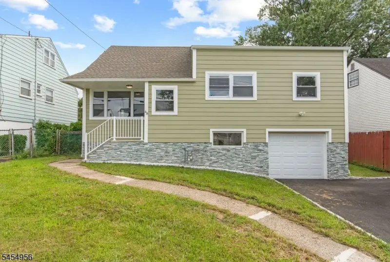 48 Farmingdale Rd, Fords, NJ 08863 - #2