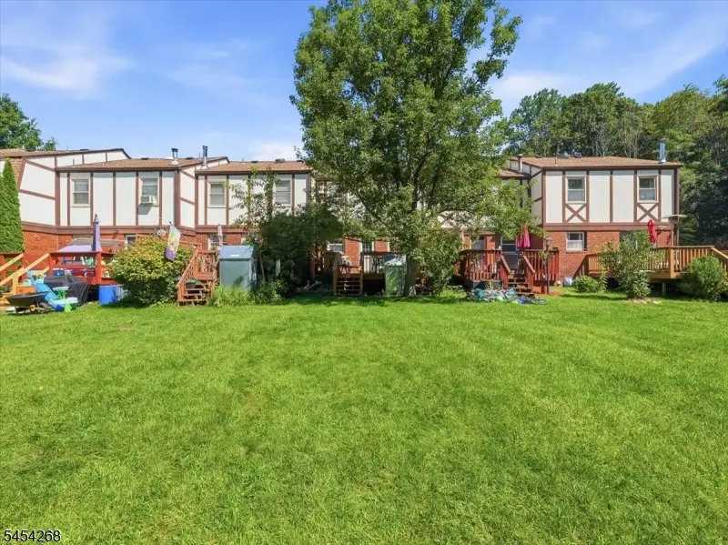 28 Tudor Pl, Mount Olive, NJ 07828 - #3