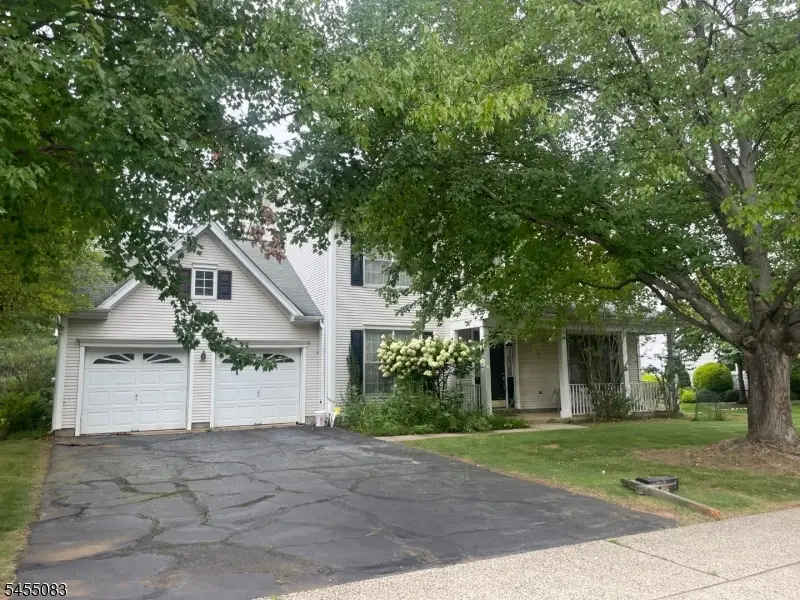 32 Mcbride Way, Bradley Gardens, NJ 08807 - #2