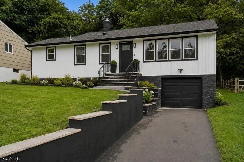 20 Manito Ave, Oakland, NJ 07436 - #2