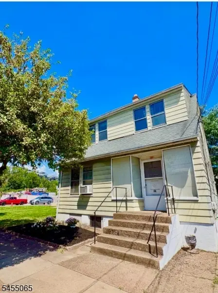 82 Roosevelt Ave, Belleville, NJ 07109 - #1