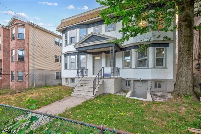 22 Edwin Pl, Newark, NJ 07112 - #2