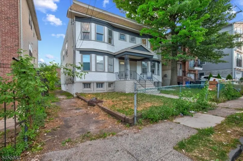 22 Edwin Pl, Newark, NJ 07112 - #3