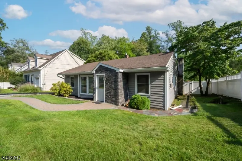 19 Apache Trl, White Meadow Lake, NJ 07866 - #2