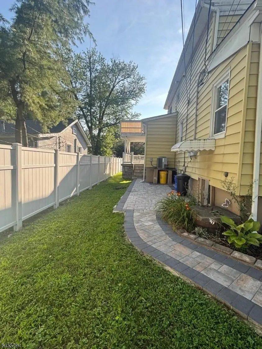 33 Harmon St, Lincoln Park, NJ 07035 - #3