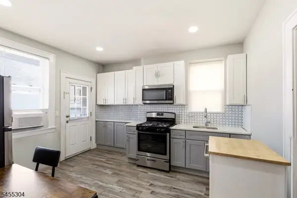 27 Lindsley Pl, East Orange City, NJ 07018