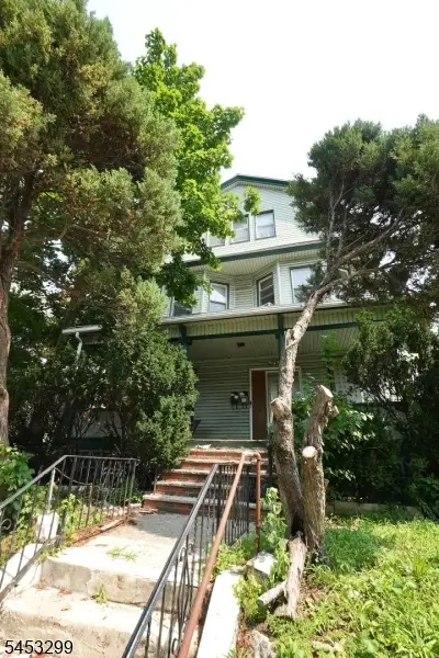162 N Maple Ave, East Orange City, NJ 07017