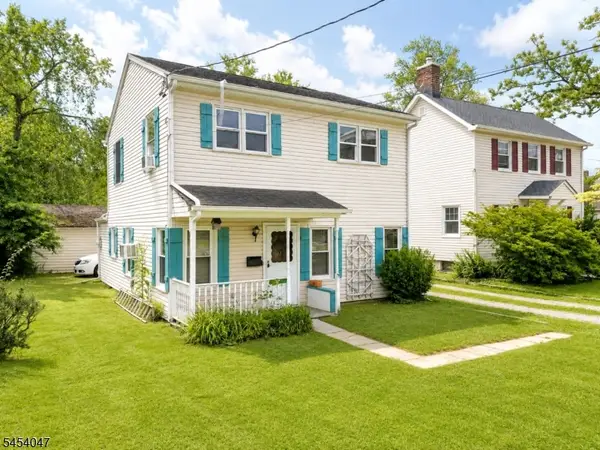 67 Greenbrook Rd, Green Brook Twp., NJ 08812